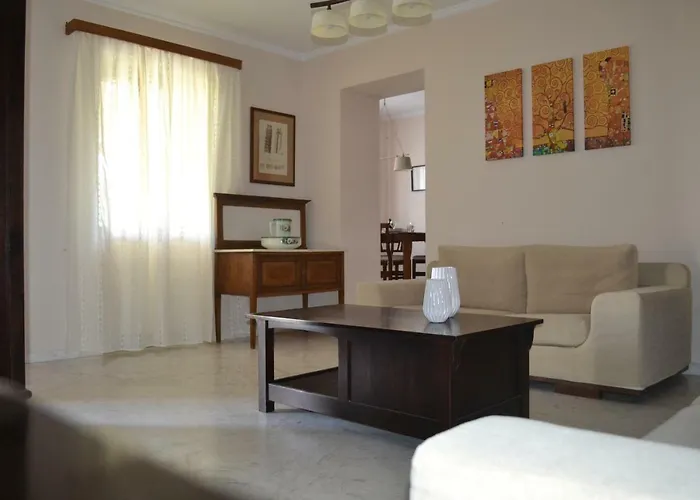 Дом отдыха Corfu Town Garden House