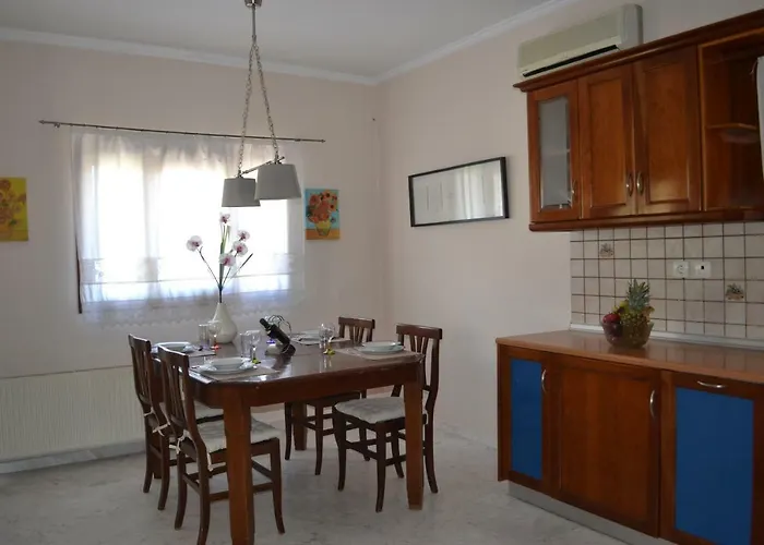 Corfu Town Garden House Дом отдыха